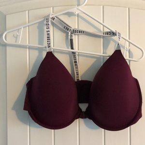 Victoria’s Secret T-shirt Demi razorback bra